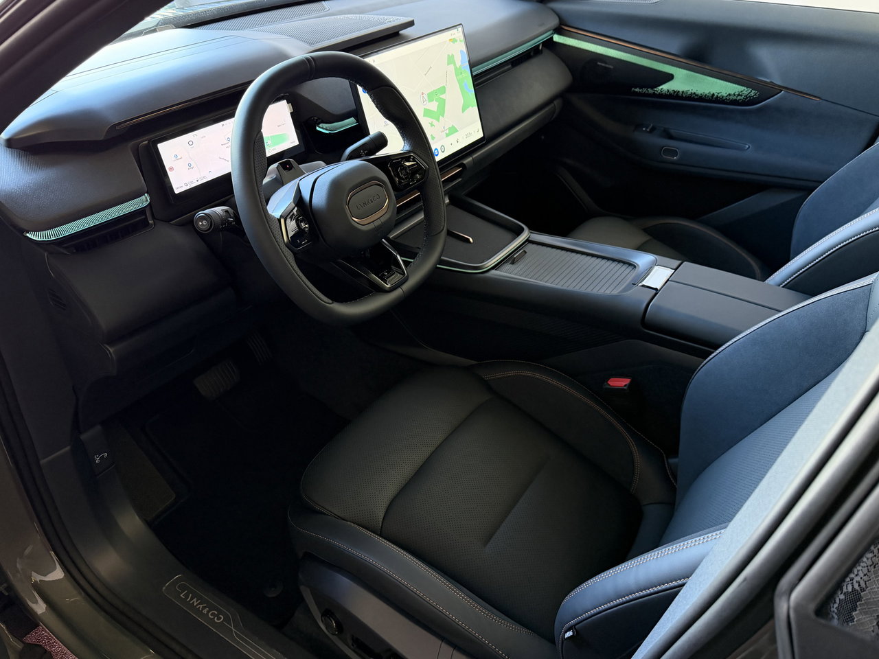 Lynk & Co 08