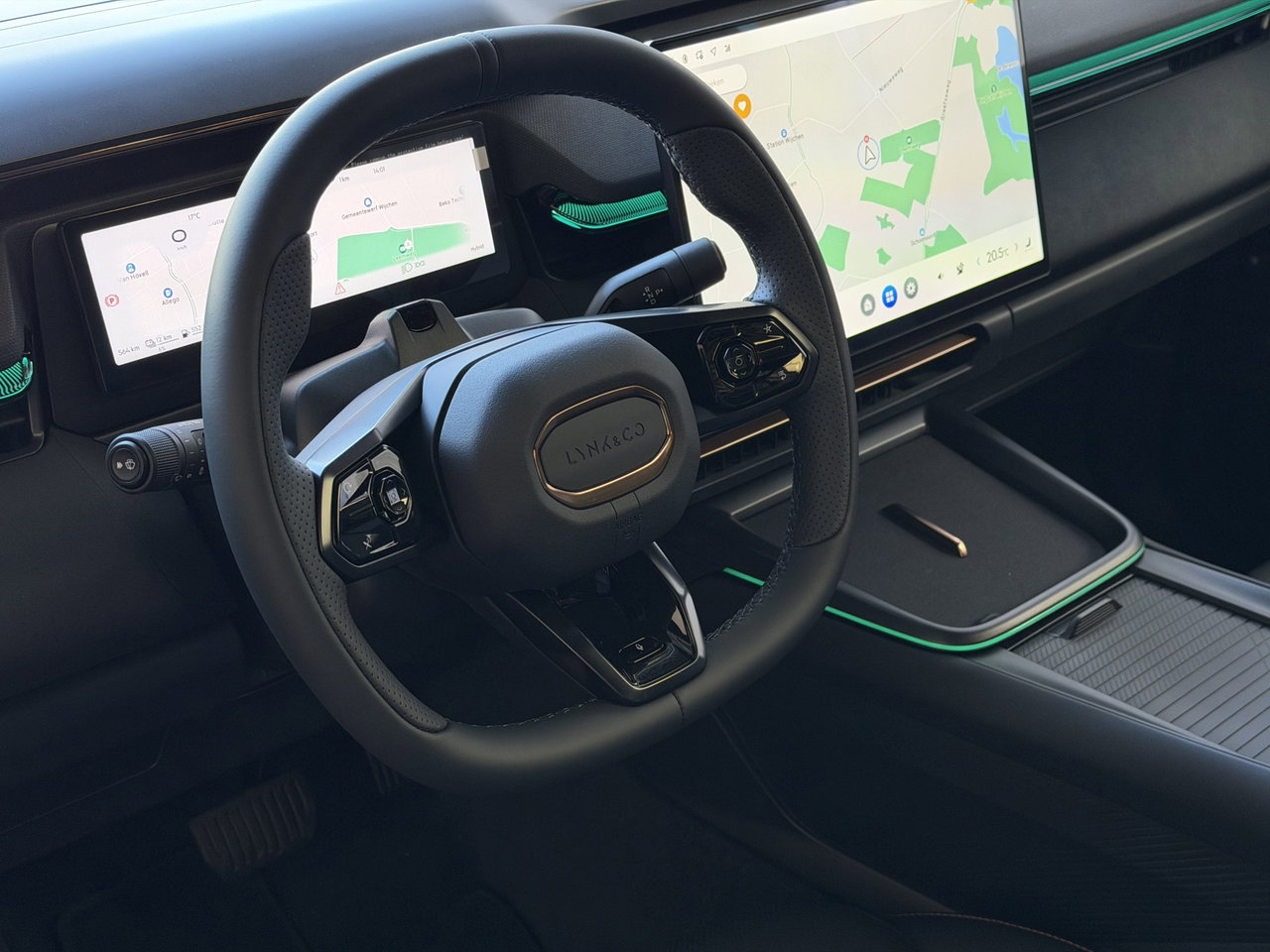 Lynk & Co 08