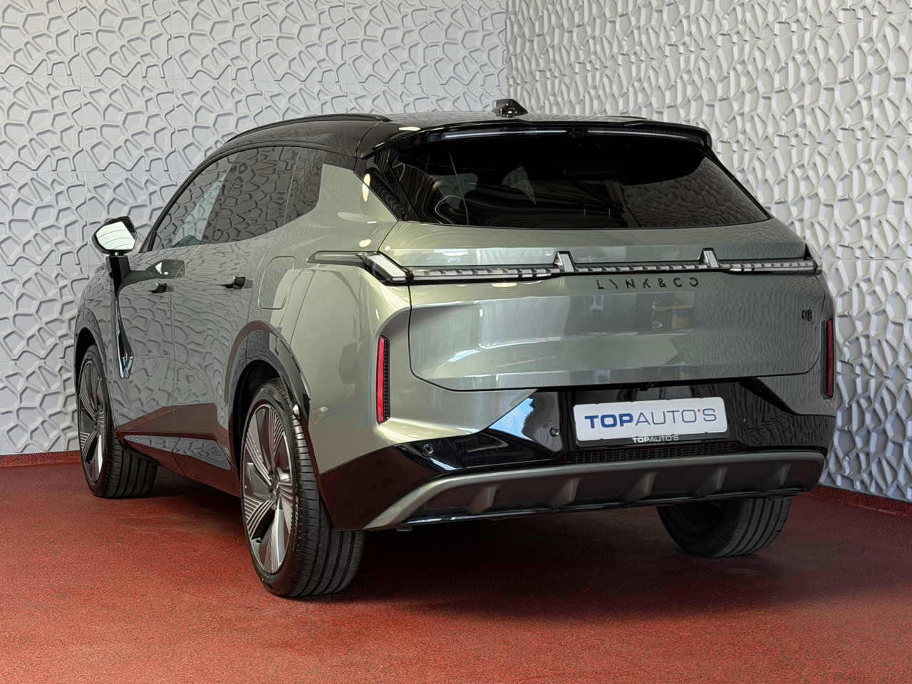 Lynk & Co 08