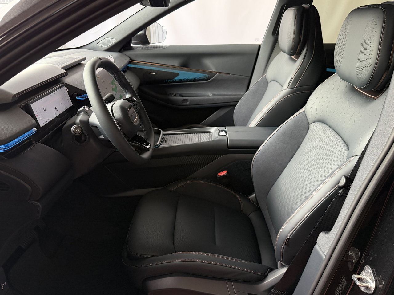 Lynk & Co 08