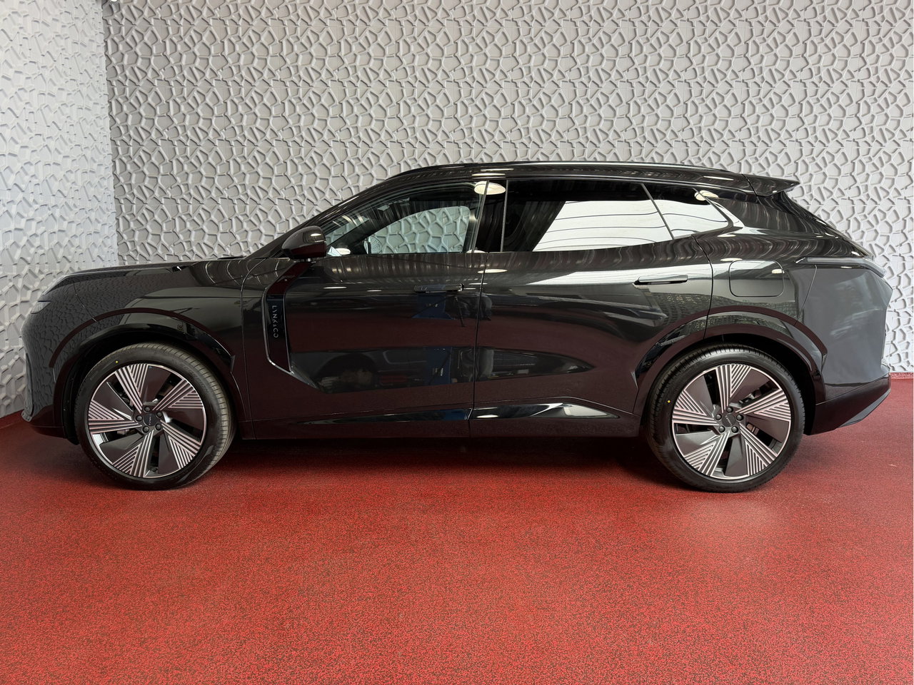Lynk & Co 08