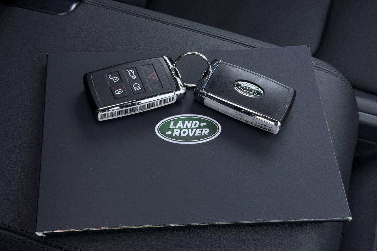 Land Rover Defender 110 P300e X-Dynamic HSE | Luchtvering | Stoelventilatie | Trekhaak | 360° Camera | Meridian | Stoel+Stuurverwarming | ACC