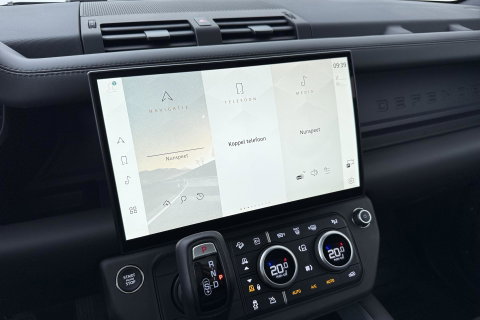 Land Rover Defender 110 P300e X-Dynamic HSE | Luchtvering | Stoelventilatie | Trekhaak | 360° Camera | Meridian | Stoel+Stuurverwarming | ACC