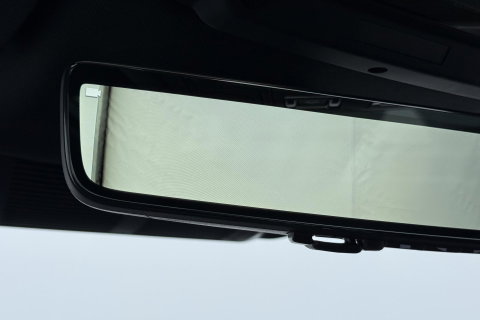 Land Rover Defender 110 P300e X-Dynamic HSE | Luchtvering | Stoelventilatie | Trekhaak | 360° Camera | Meridian | Stoel+Stuurverwarming | ACC