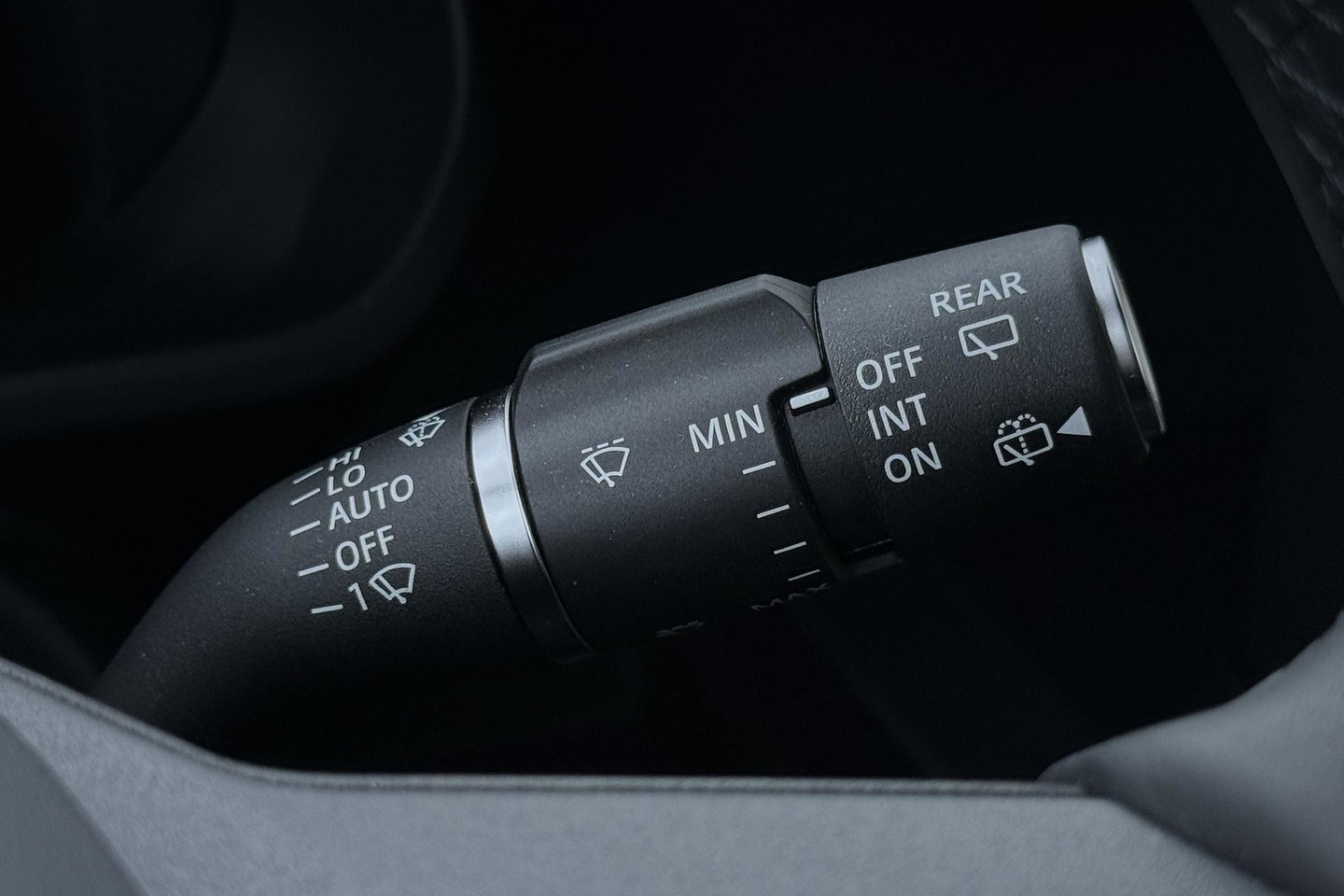 Land Rover Defender 110 P300e X-Dynamic HSE | Luchtvering | Stoelventilatie | Trekhaak | 360° Camera | Meridian | Stoel+Stuurverwarming | ACC