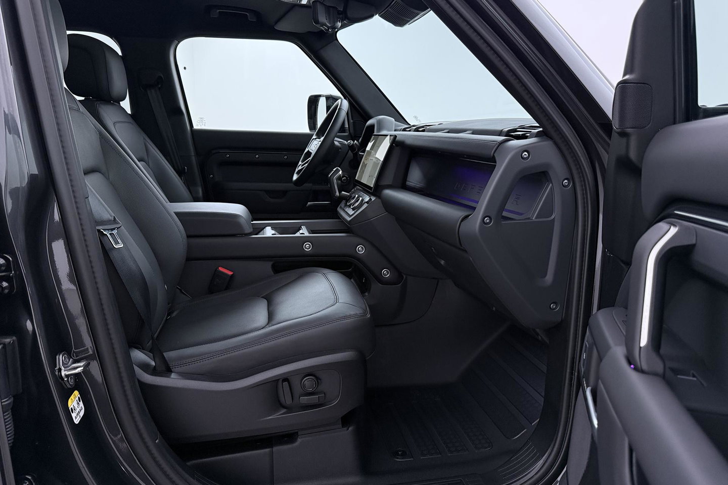 Land Rover Defender 110 P300e X-Dynamic HSE | Luchtvering | Stoelventilatie | Trekhaak | 360° Camera | Meridian | Stoel+Stuurverwarming | ACC