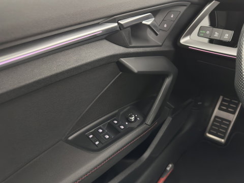 Audi A3 Limousine 30 TFSI S edition S-Line (INCL.BTW) Aut. *LEATHER | MATRIX-LED | HEATED-SPORTSEATS | ADAPTIVE-CRUISE | CAMERA | DIGI-COCKPIT | NAVI-FULLMAP | PRIVACY-GLASS | AMBIENT-LIGHT | SHIFT-PADDLES | ECC | PDC | 18''ALU*