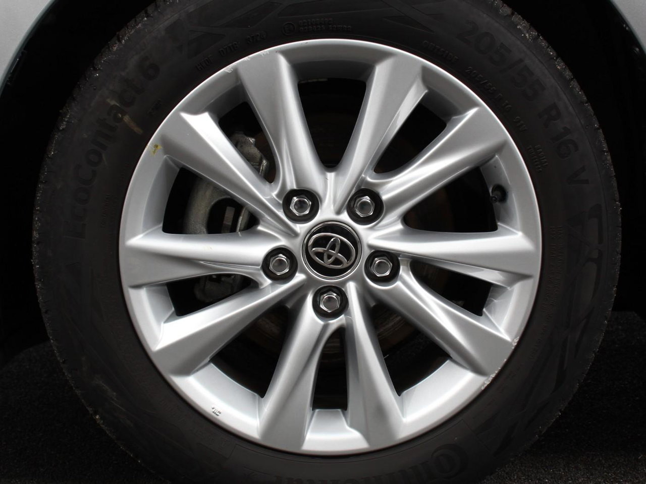 Toyota Corolla Touring Sports