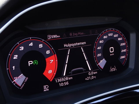 Audi Q3 35 TFSI 150pk/ S-line / 20"/ Matrix / Panorama dak