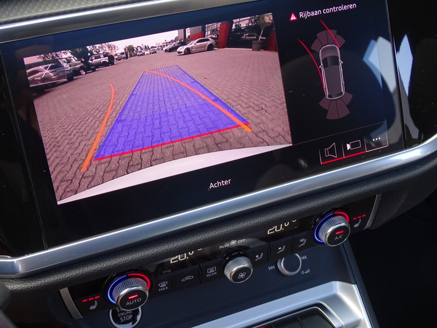 Audi Q3 35 TFSI 150pk/ S-line / 20"/ Matrix / Panorama dak