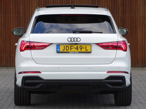 Audi Q3 35 TFSI 150pk/ S-line / 20"/ Matrix / Panorama dak