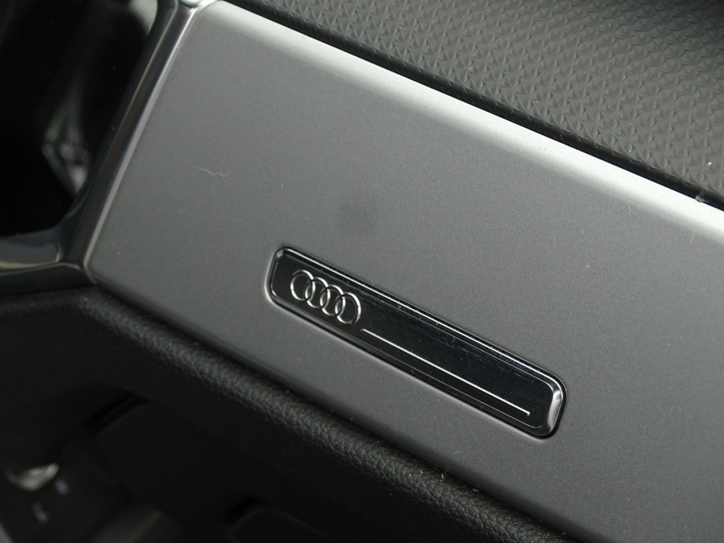 Audi Q3 35 TFSI 150pk/ S-line / 20"/ Matrix / Panorama dak