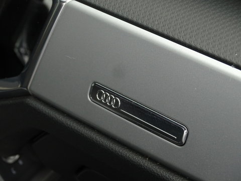 Audi Q3 35 TFSI 150pk/ S-line / 20"/ Matrix / Panorama dak