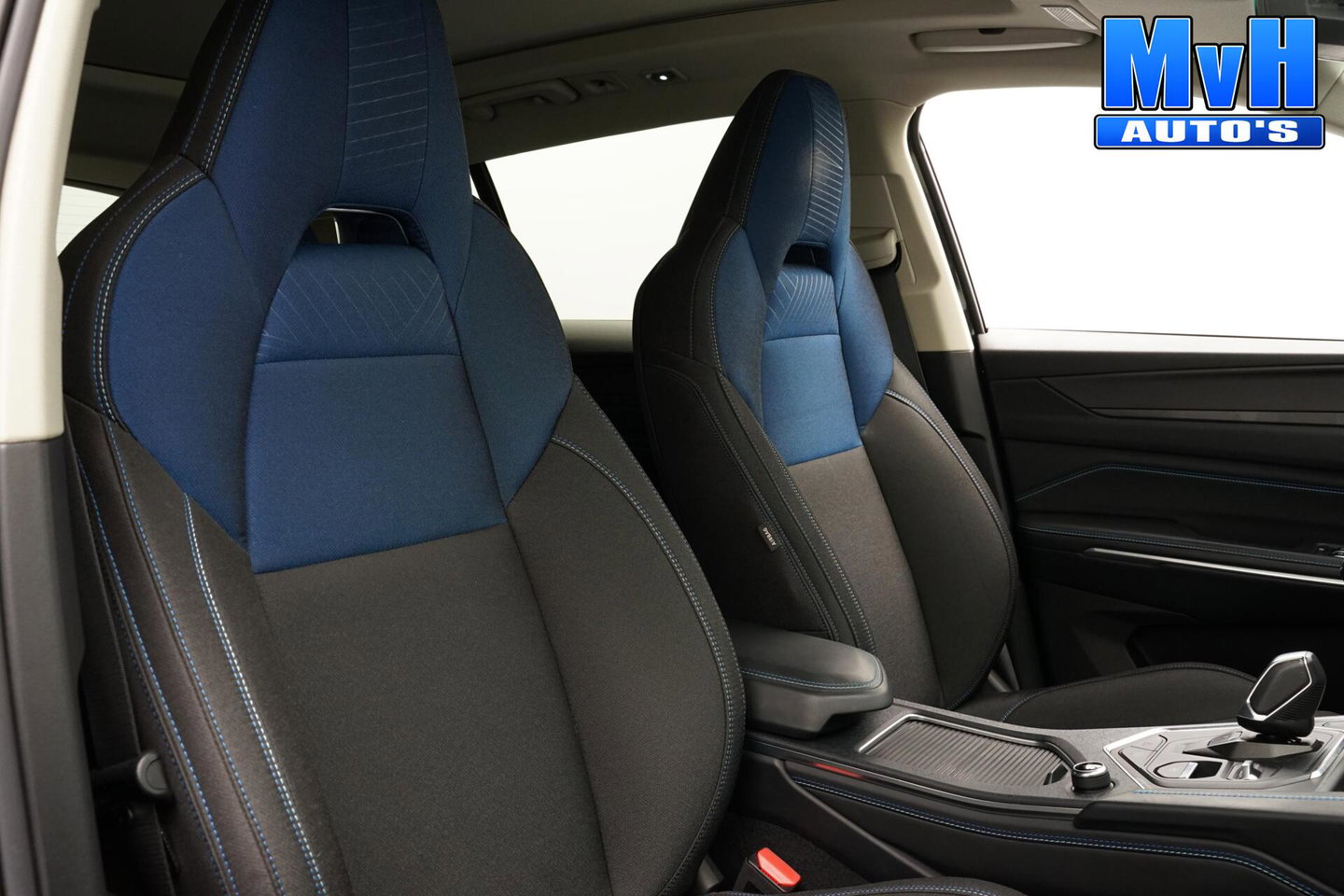 Lynk & Co 01 1.5 PHEV|262PK|LUXE|360°CAM|PANO|SOH.93%