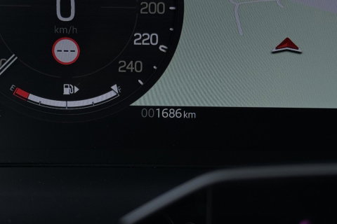 Land Rover Defender 110 P300e X-Dynamic HSE | Luchtvering | Stoelventilatie | Trekhaak | 360° Camera | Meridian | Stoel+Stuurverwarming | ACC