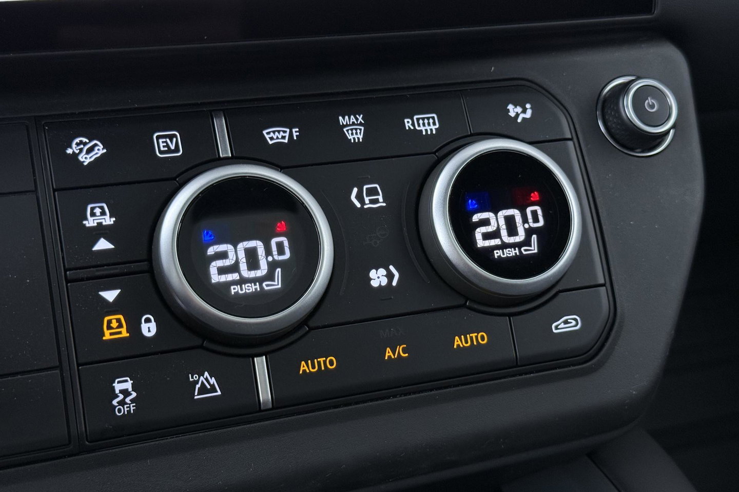 Land Rover Defender 110 P300e X-Dynamic HSE | Luchtvering | Stoelventilatie | Trekhaak | 360° Camera | Meridian | Stoel+Stuurverwarming | ACC
