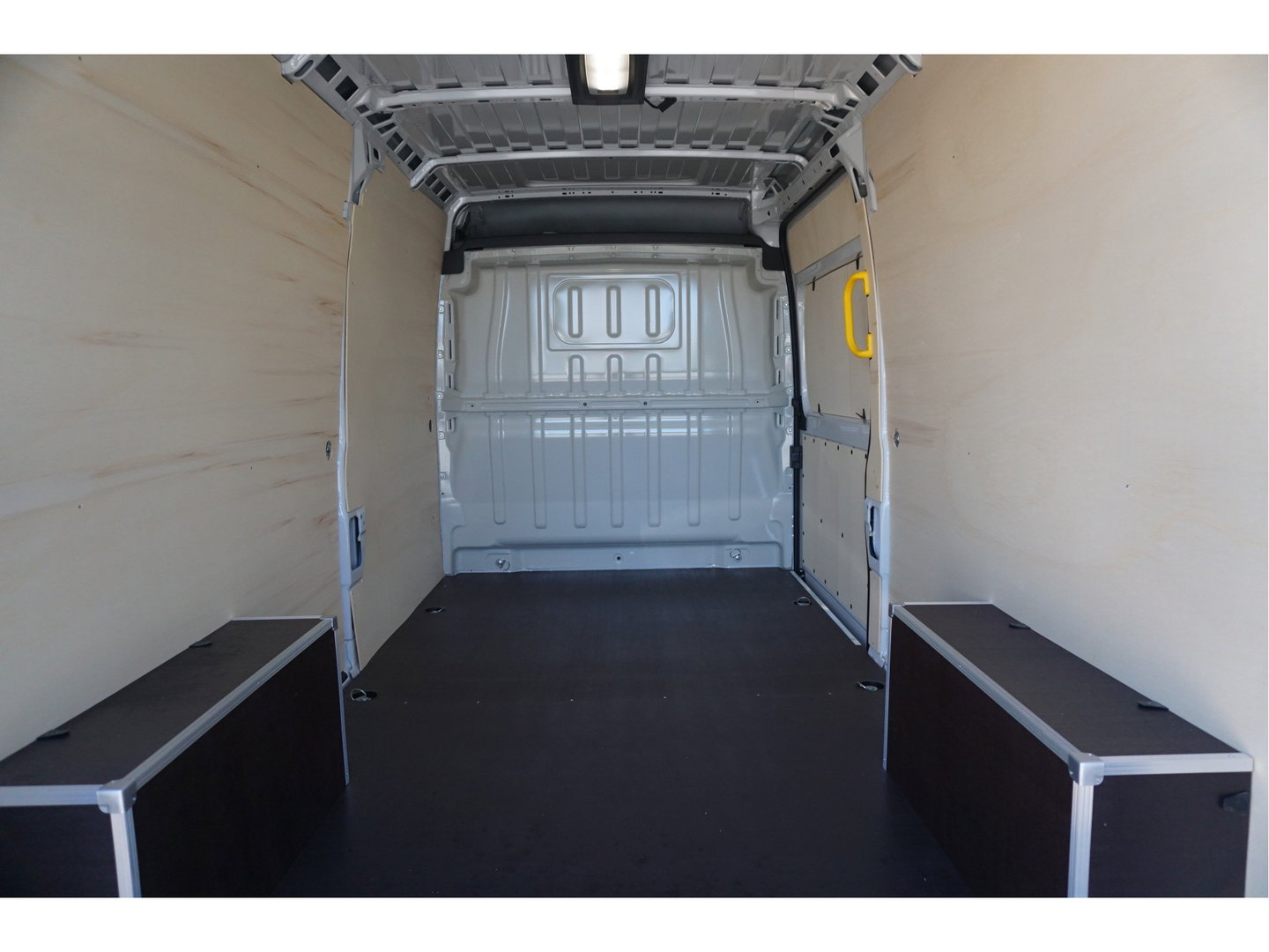 Citroën Jumper 35 2.2 EAT8 140PK Automaat L3H2 BPM VRIJ!! 10" Navi, Climate, Camera, LED, 270º Deur Betimmering!! NR. J075*
