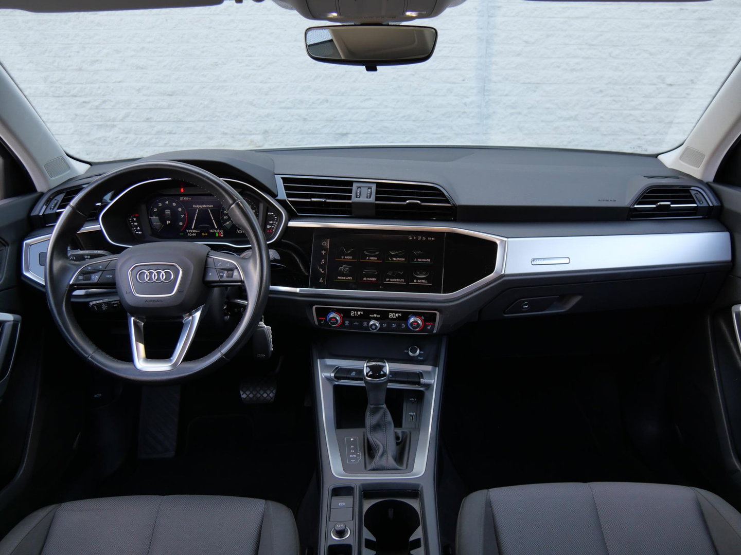 Audi Q3 35TFSi BUSINESS ED/ ADAPTIVE CRUISE/ CARPLAY/ STOELVERWARMING