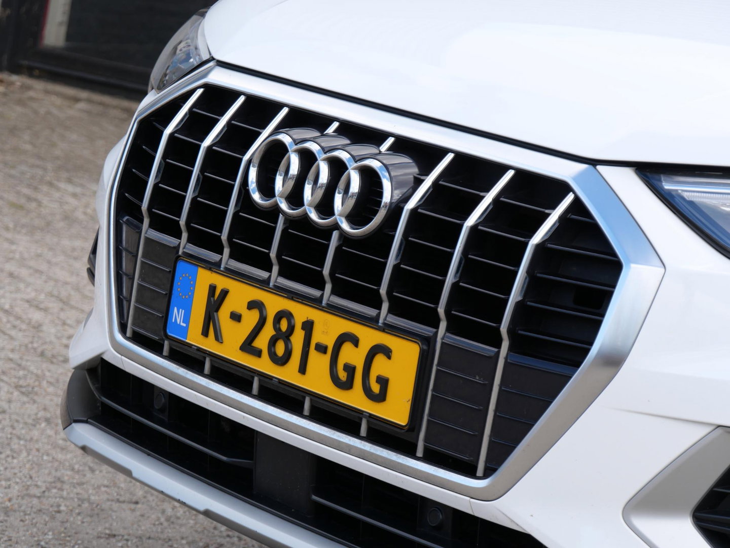 Audi Q3 35TFSi BUSINESS ED/ ADAPTIVE CRUISE/ CARPLAY/ STOELVERWARMING