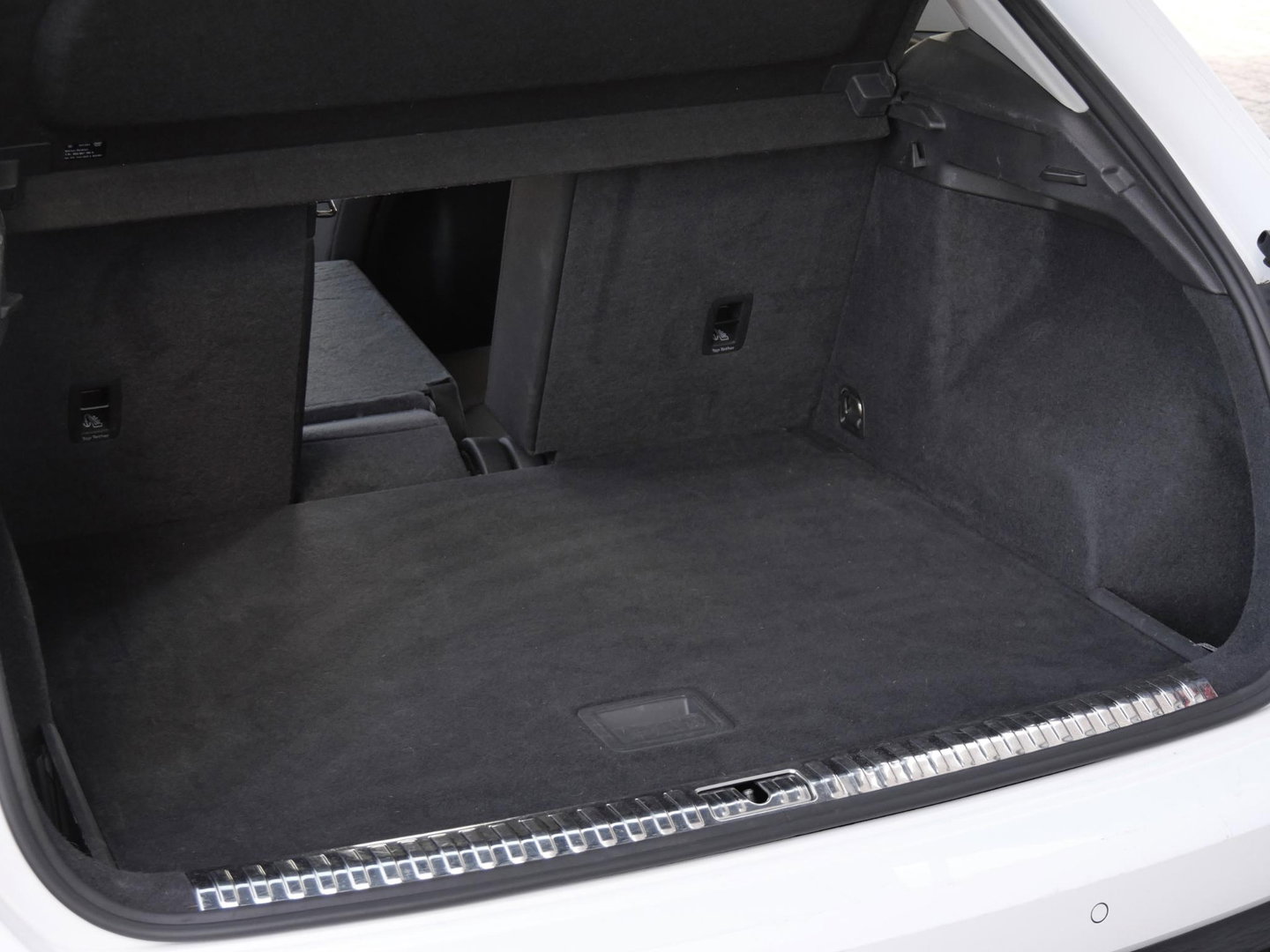 Audi Q3 35TFSi BUSINESS ED/ ADAPTIVE CRUISE/ CARPLAY/ STOELVERWARMING