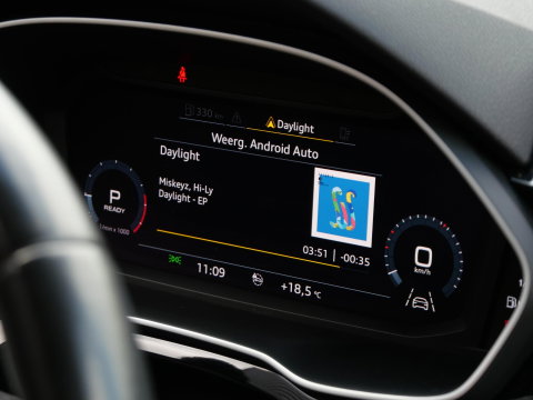 Audi Q3 35TFSi BUSINESS ED/ ADAPTIVE CRUISE/ CARPLAY/ STOELVERWARMING