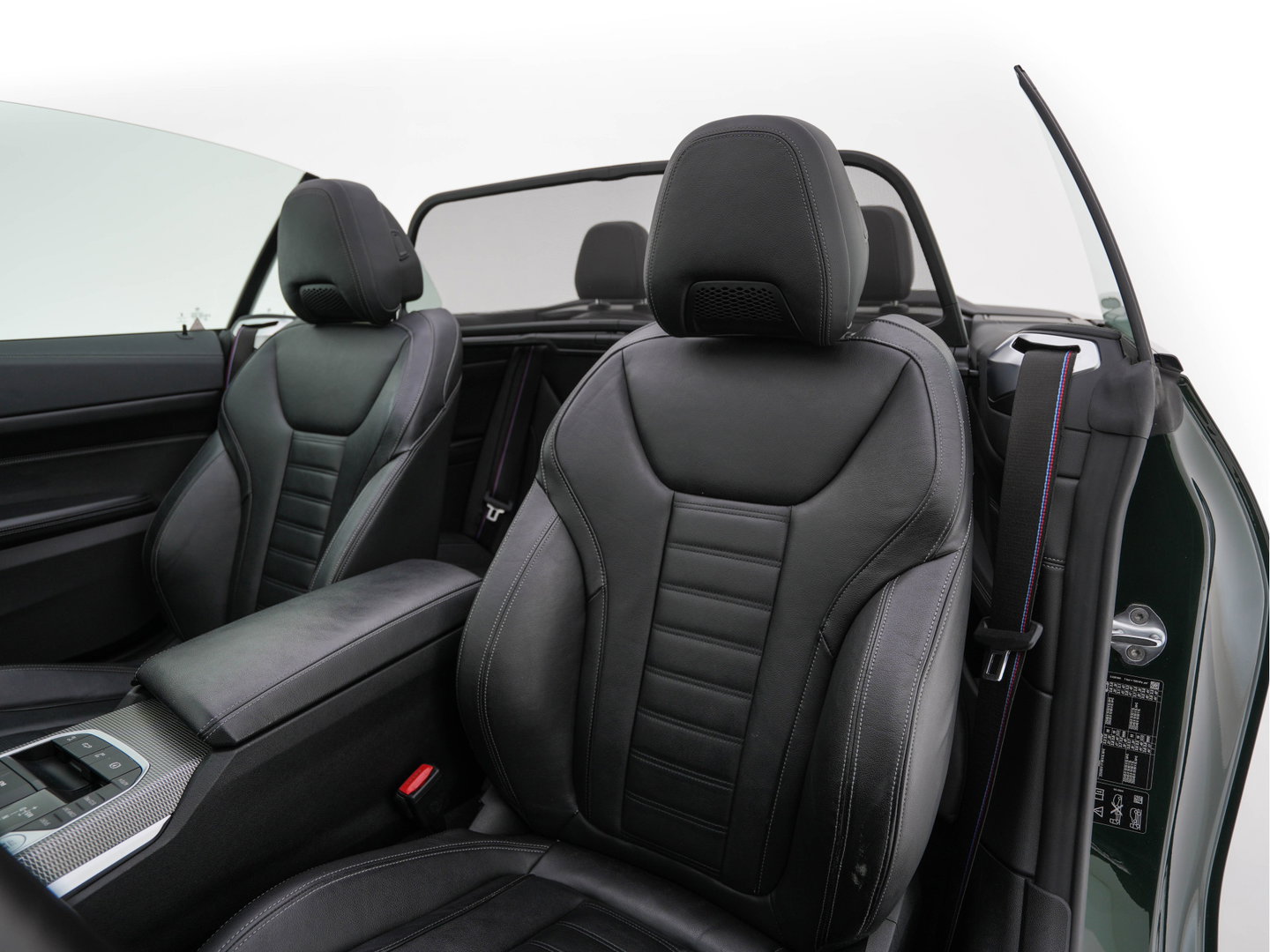 BMW 4 Serie Cabrio M440i xDrive High Executive (INCL-BTW) *LEATHER | LASER-LED | MEMORY-PACK | DIGI-COCKPIT | KEYLESS | HIFI-SOUND | SHIFTPADDLES | CAMERA | DAB | NAVI-FULLMAP | AMBIENTLIGHT | HEAD-UP | TOWBAR | 19''ALU*