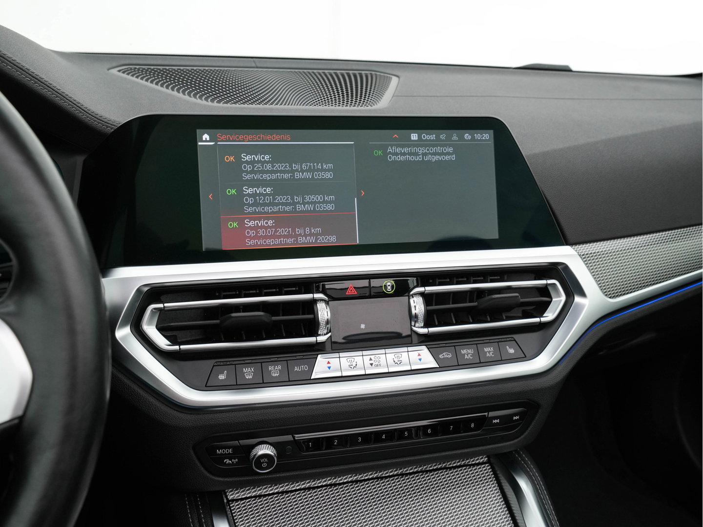 BMW 4 Serie Cabrio M440i xDrive High Executive (INCL-BTW) *LEATHER | LASER-LED | MEMORY-PACK | DIGI-COCKPIT | KEYLESS | HIFI-SOUND | SHIFTPADDLES | CAMERA | DAB | NAVI-FULLMAP | AMBIENTLIGHT | HEAD-UP | TOWBAR | 19''ALU*