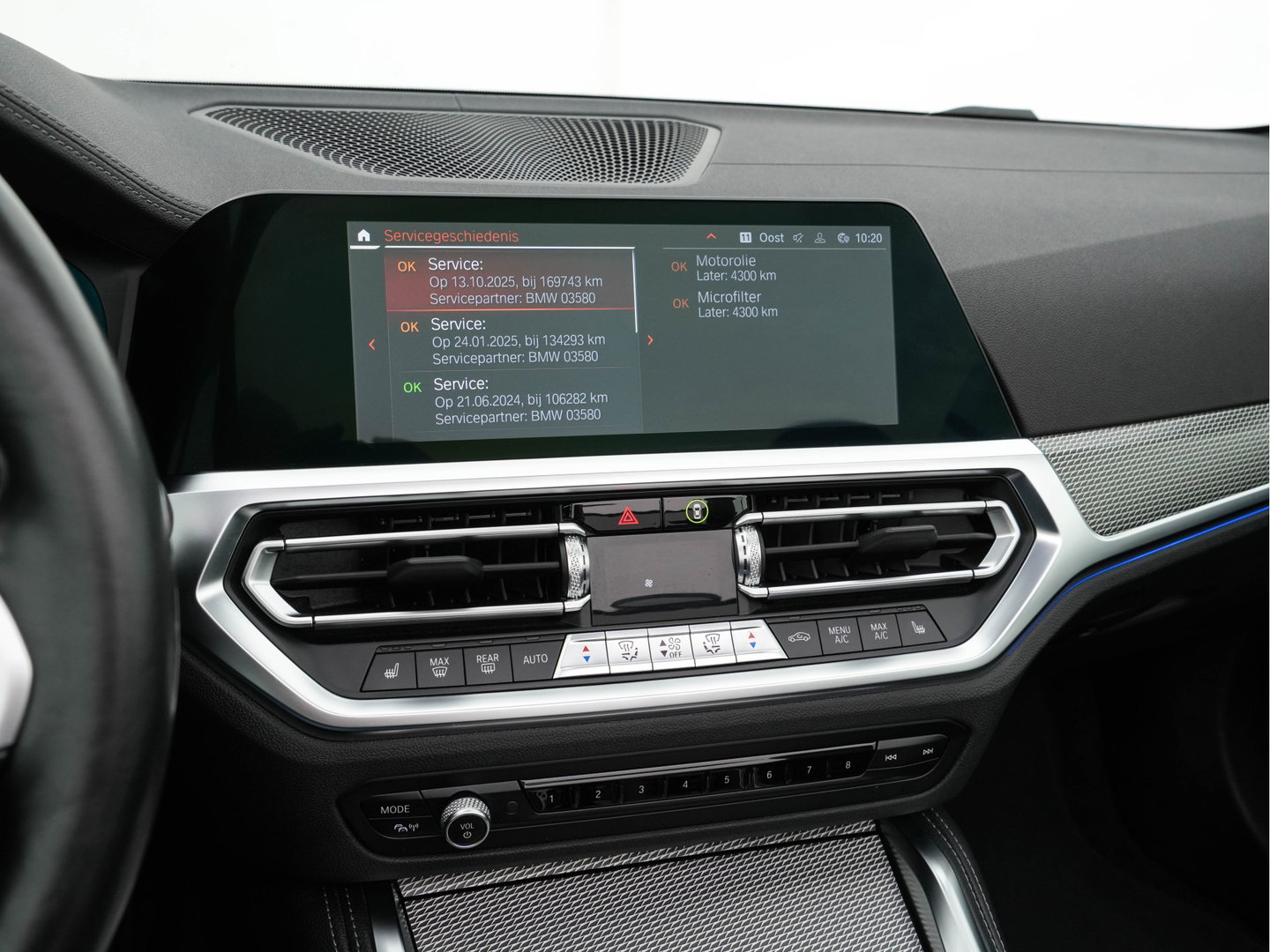 BMW 4 Serie Cabrio M440i xDrive High Executive (INCL-BTW) *LEATHER | LASER-LED | MEMORY-PACK | DIGI-COCKPIT | KEYLESS | HIFI-SOUND | SHIFTPADDLES | CAMERA | DAB | NAVI-FULLMAP | AMBIENTLIGHT | HEAD-UP | TOWBAR | 19''ALU*