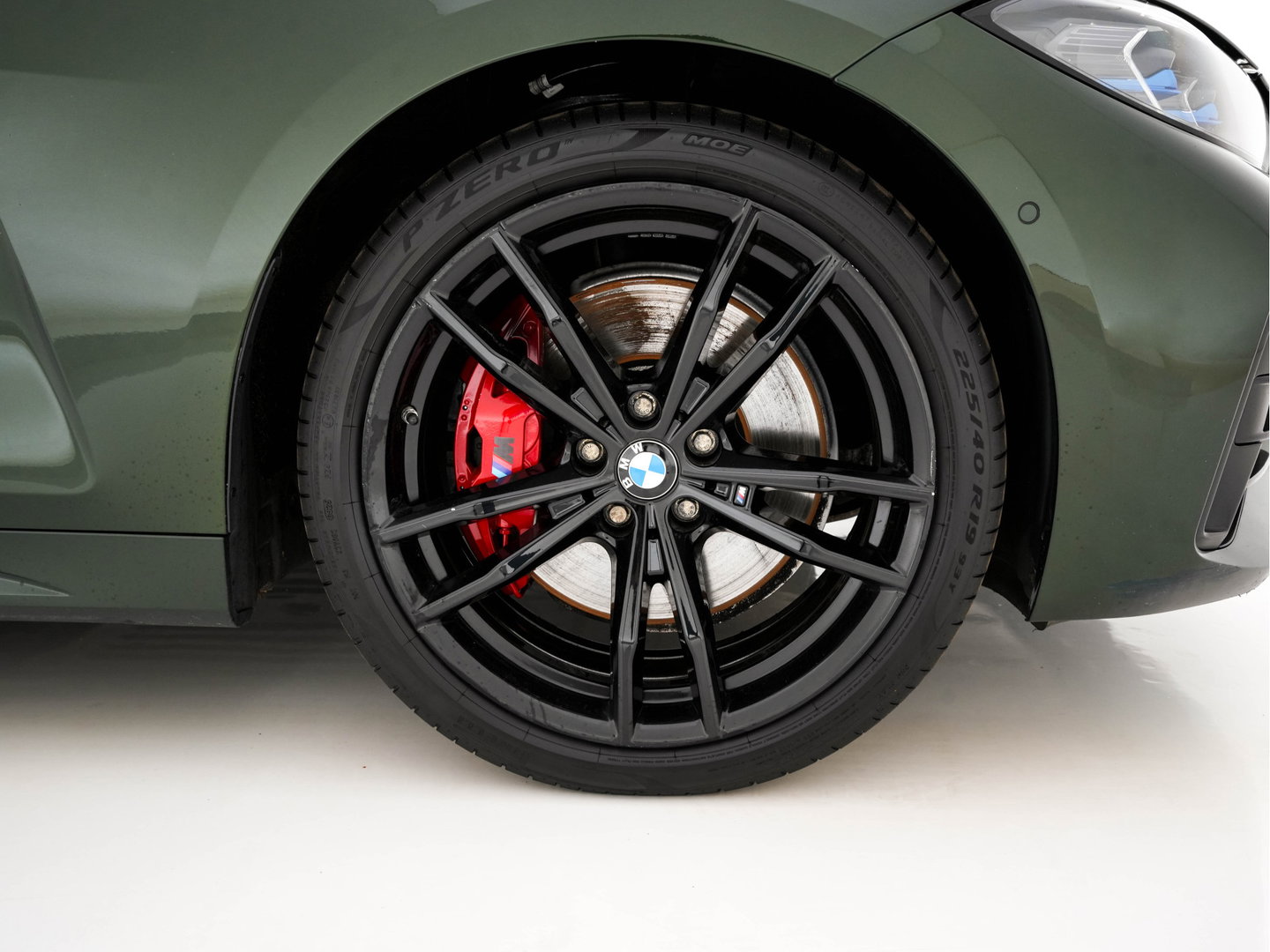 BMW 4 Serie Cabrio M440i xDrive High Executive (INCL-BTW) *LEATHER | LASER-LED | MEMORY-PACK | DIGI-COCKPIT | KEYLESS | HIFI-SOUND | SHIFTPADDLES | CAMERA | DAB | NAVI-FULLMAP | AMBIENTLIGHT | HEAD-UP | TOWBAR | 19''ALU*