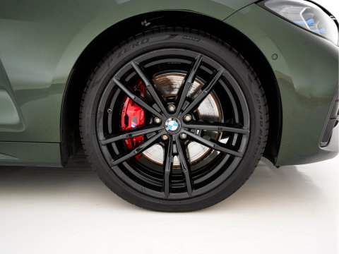 BMW 4 Serie Cabrio M440i xDrive High Executive (INCL-BTW) *LEATHER | LASER-LED | MEMORY-PACK | DIGI-COCKPIT | KEYLESS | HIFI-SOUND | SHIFTPADDLES | CAMERA | DAB | NAVI-FULLMAP | AMBIENTLIGHT | HEAD-UP | TOWBAR | 19''ALU*