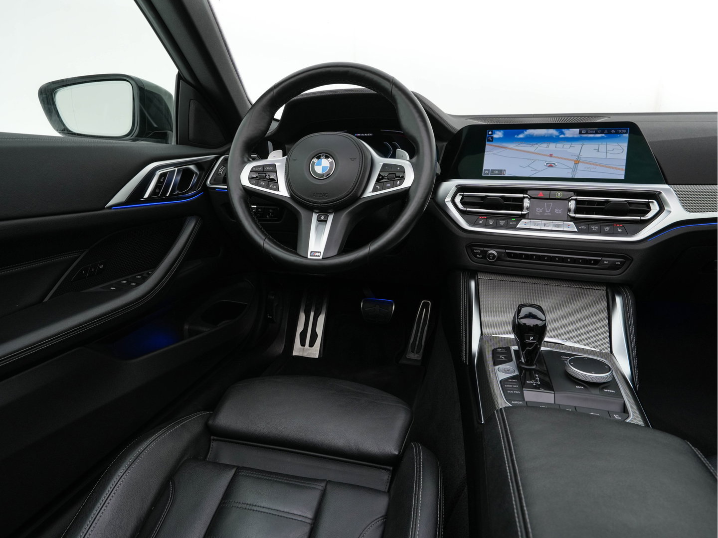 BMW 4 Serie Cabrio M440i xDrive High Executive (INCL-BTW) *LEATHER | LASER-LED | MEMORY-PACK | DIGI-COCKPIT | KEYLESS | HIFI-SOUND | SHIFTPADDLES | CAMERA | DAB | NAVI-FULLMAP | AMBIENTLIGHT | HEAD-UP | TOWBAR | 19''ALU*