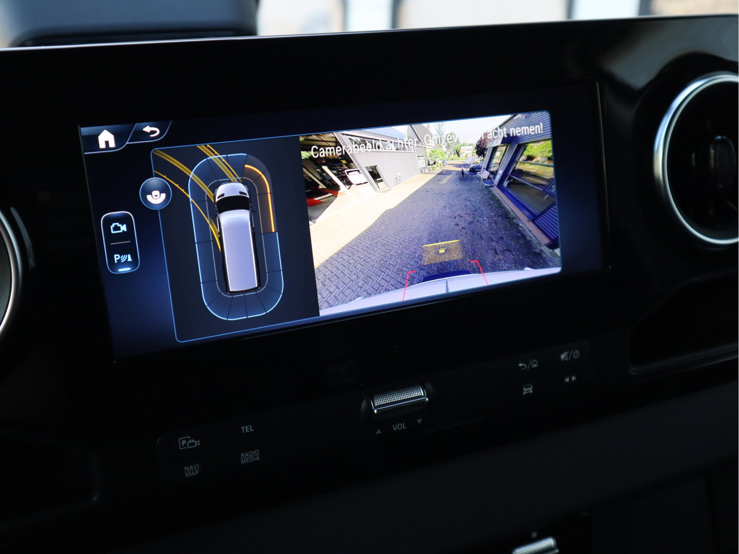 Mercedes-Benz Sprinter 317 CDI Automaat L2H2 RWD - LED - Mbux - Camera