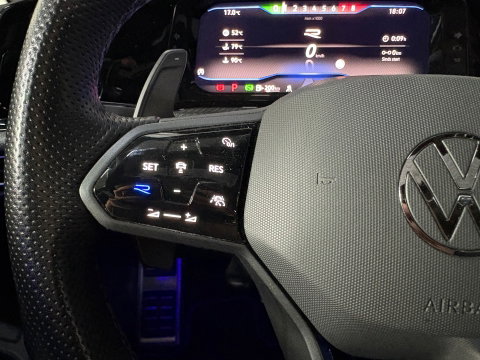 Volkswagen Golf 2.0 TSI R 4Motion