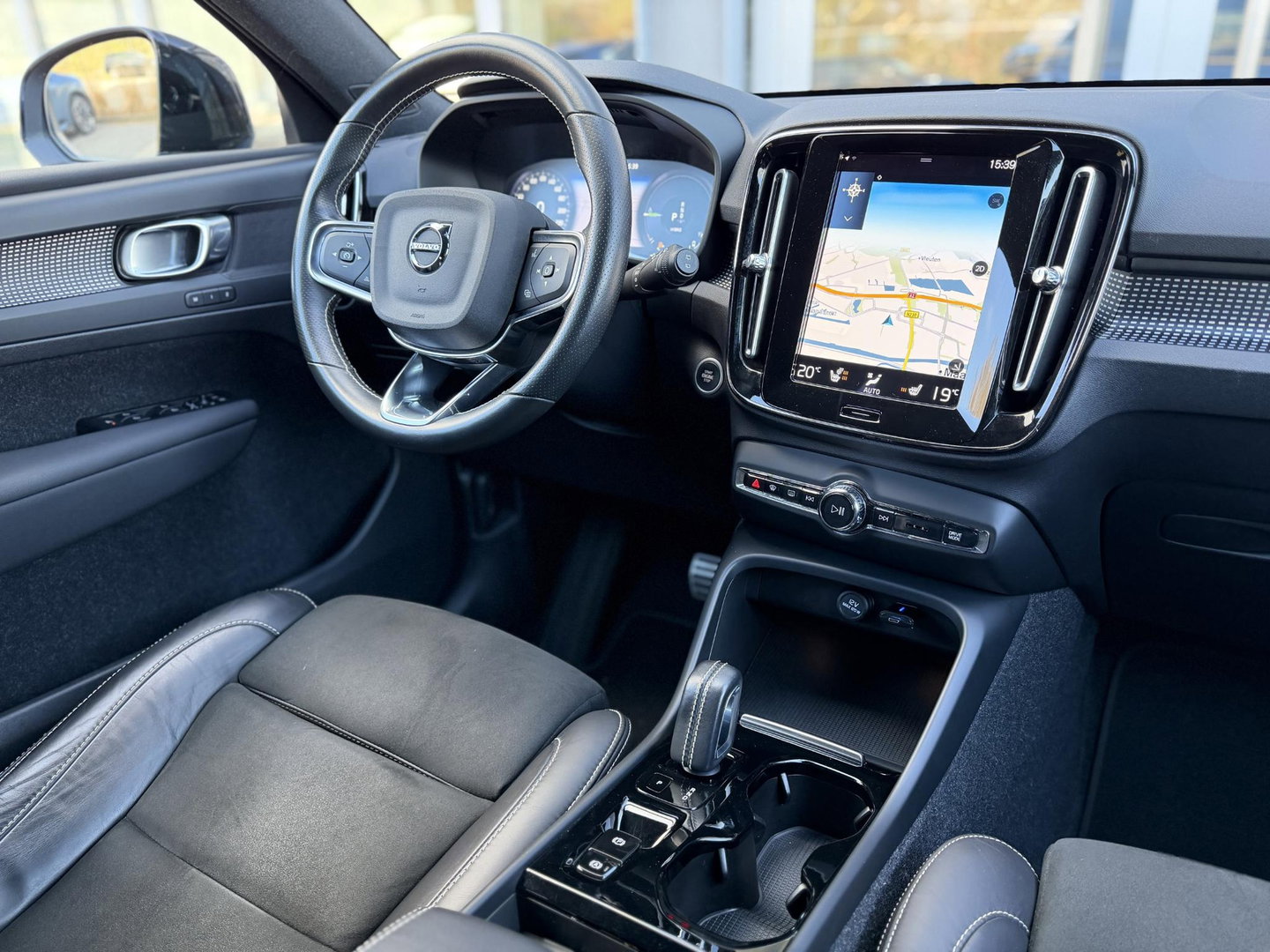 Volvo XC40 1.5 T4 210PK Recharge R-Design Memory|Cam|Winterpakket|Trekhaak