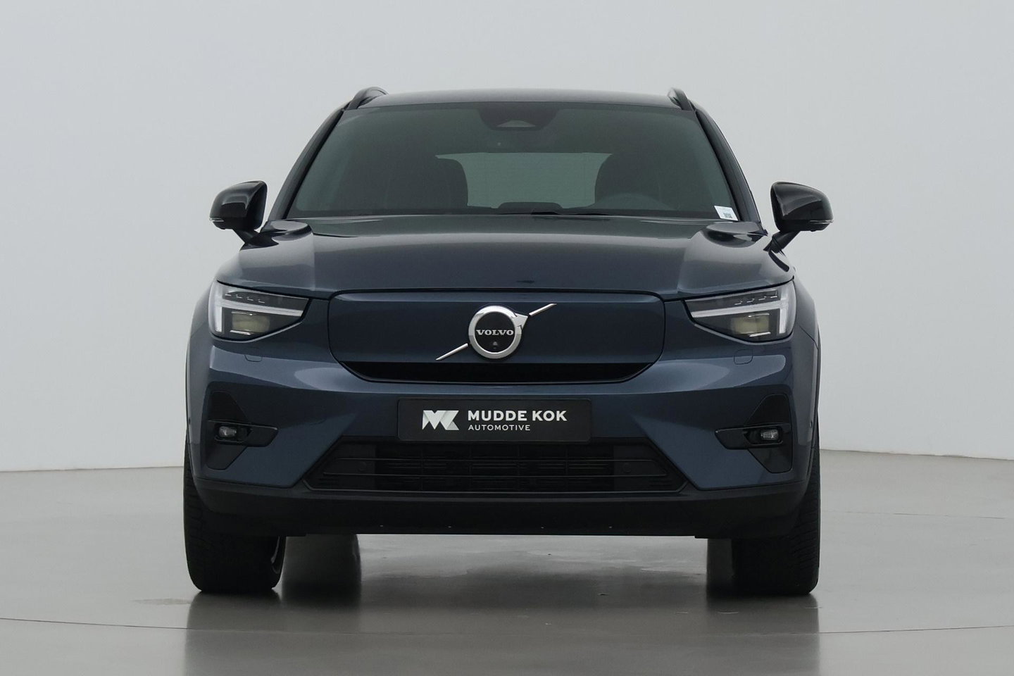 Volvo EX40 Single Motor Extended Range Plus | 82 kWh | Harman/Kardon | ACC | 360° Camera | Warmtepomp | Keyless | Stoel+Stuurverwarming | 19 inch