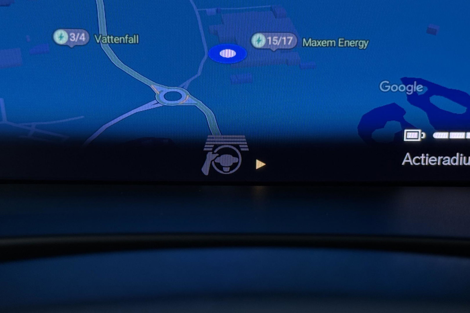 Volvo EX40 Single Motor Extended Range Plus | 82 kWh | Harman/Kardon | ACC | 360° Camera | Warmtepomp | Keyless | Stoel+Stuurverwarming | 19 inch