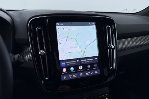 Volvo EX40 Single Motor Extended Range Plus | 82 kWh | Harman/Kardon | ACC | 360° Camera | Warmtepomp | Keyless | Stoel+Stuurverwarming | 19 inch