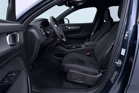 Volvo EX40 Single Motor Extended Range Plus | 82 kWh | Harman/Kardon | ACC | 360° Camera | Warmtepomp | Keyless | Stoel+Stuurverwarming | 19 inch