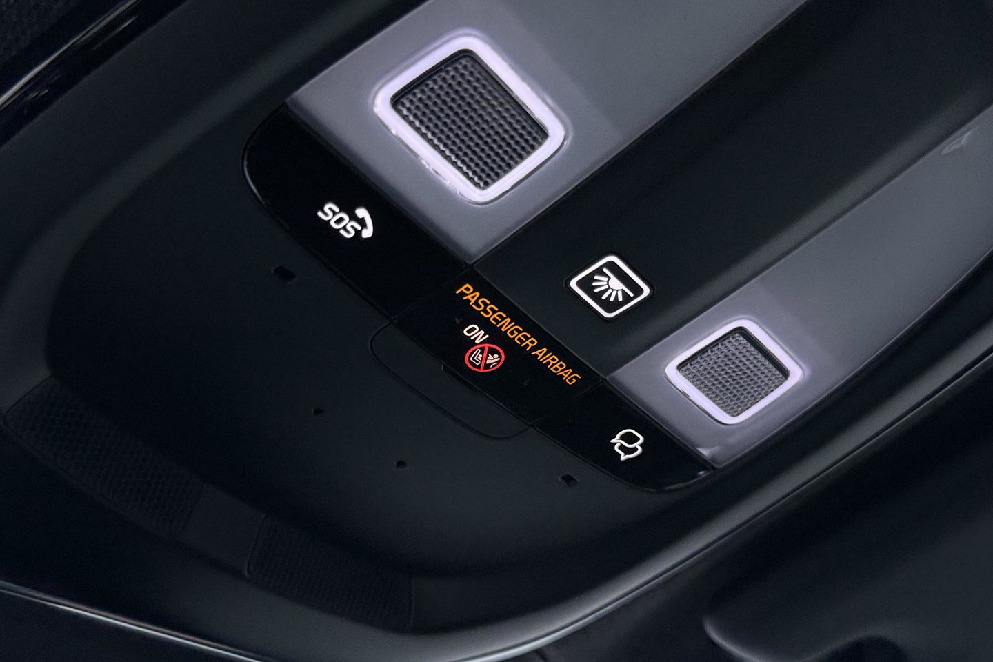 Volvo EX40 Single Motor Extended Range Plus | 82 kWh | Harman/Kardon | ACC | 360° Camera | Warmtepomp | Keyless | Stoel+Stuurverwarming | 19 inch