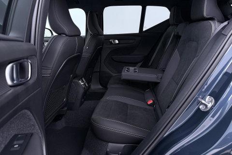 Volvo EX40 Single Motor Extended Range Plus | 82 kWh | Harman/Kardon | ACC | 360° Camera | Warmtepomp | Keyless | Stoel+Stuurverwarming | 19 inch