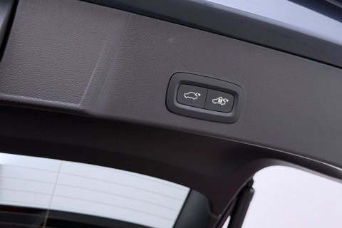 Volvo EX40 Single Motor Extended Range Plus | 82 kWh | Harman/Kardon | ACC | 360° Camera | Warmtepomp | Keyless | Stoel+Stuurverwarming | 19 inch