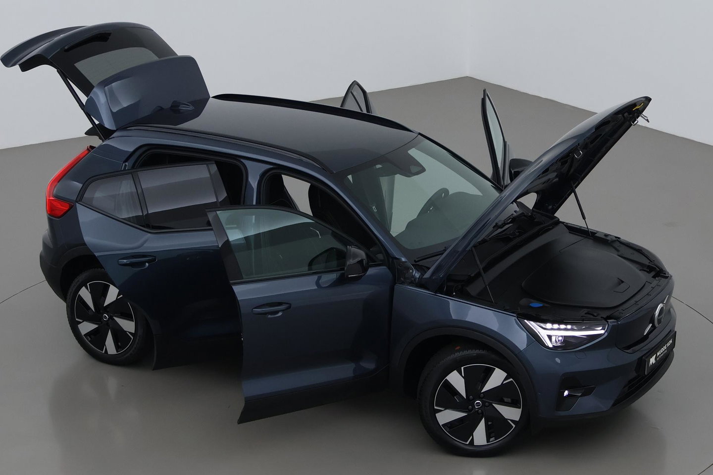 Volvo EX40 Single Motor Extended Range Plus | 82 kWh | Harman/Kardon | ACC | 360° Camera | Warmtepomp | Keyless | Stoel+Stuurverwarming | 19 inch