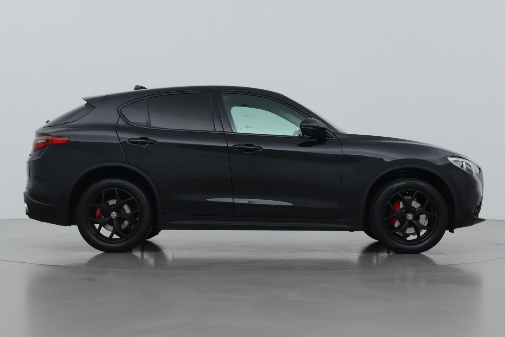 Alfa Romeo Stelvio 2.0T AWD Super | ACC | Elektrische Stoelen+Memory | Stoel+Stuurverwarming | Camera | Dodehoekdetectie | Elektrische Achterklep | Leder