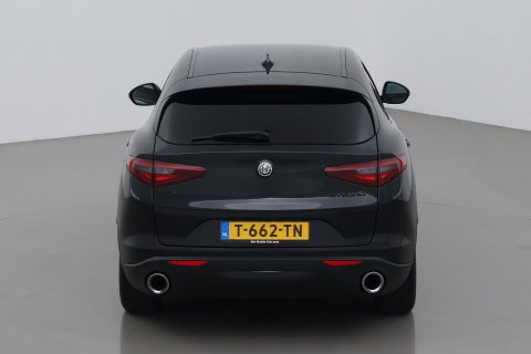 Alfa Romeo Stelvio 2.0T AWD Super | ACC | Elektrische Stoelen+Memory | Stoel+Stuurverwarming | Camera | Dodehoekdetectie | Elektrische Achterklep | Leder