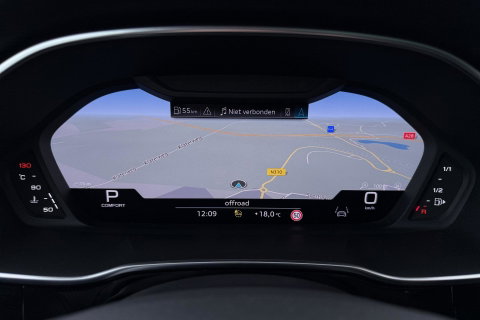 Audi Q3 40 TFSI Quattro Business Edition | Panoramadak | 360° Camera | Keyless | BLIS | Elektrische Stoelen | Stoel+Stuurverwarming | ACC