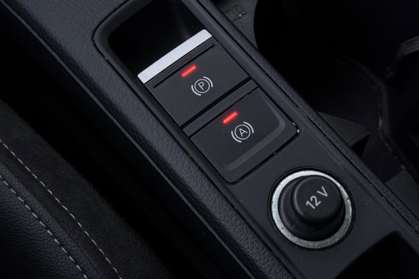 Audi Q3 40 TFSI Quattro Business Edition | Panoramadak | 360° Camera | Keyless | BLIS | Elektrische Stoelen | Stoel+Stuurverwarming | ACC