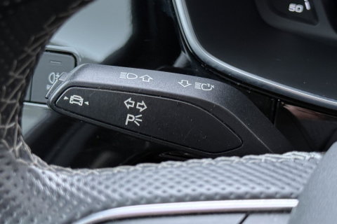 Audi Q3 40 TFSI Quattro Business Edition | Panoramadak | 360° Camera | Keyless | BLIS | Elektrische Stoelen | Stoel+Stuurverwarming | ACC