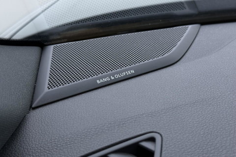 Audi Q3 40 TFSI Quattro Business Edition | Panoramadak | 360° Camera | Keyless | BLIS | Elektrische Stoelen | Stoel+Stuurverwarming | ACC
