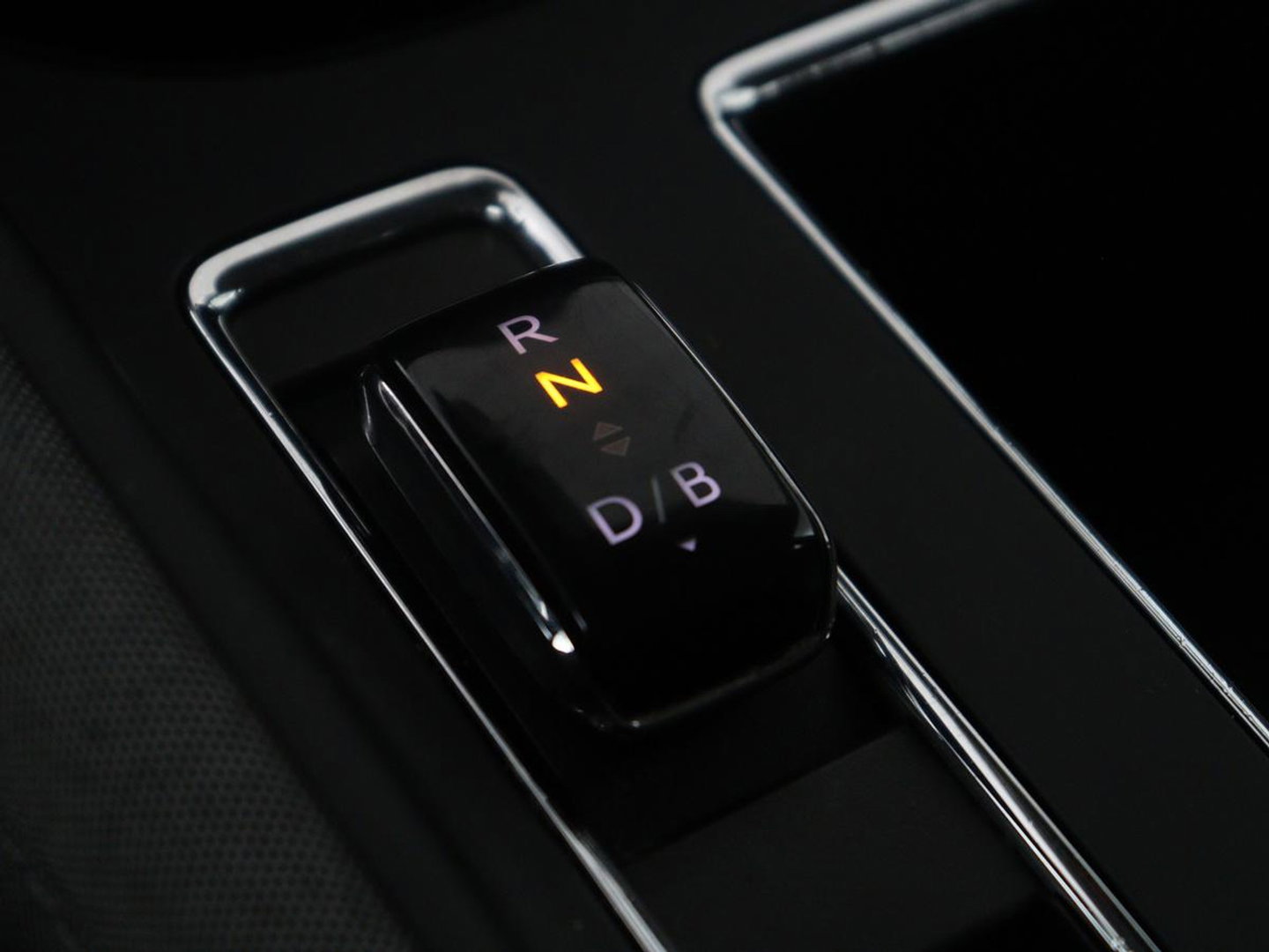 Škoda Enyaq iV 60 | SOH 93,0% | Half leder | Cruise control | Carplay | Climate control | Lane assist | Park assist | Trekhaak | Sfeerverlichting | Navigatie | Bluetooth
