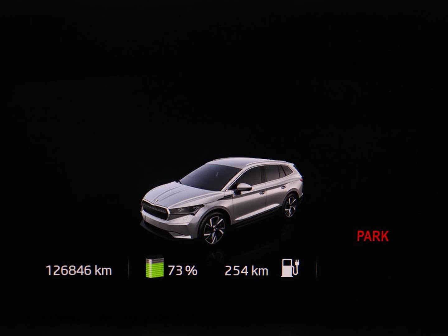 Škoda Enyaq iV 60 | SOH 93,0% | Half leder | Cruise control | Carplay | Climate control | Lane assist | Park assist | Trekhaak | Sfeerverlichting | Navigatie | Bluetooth